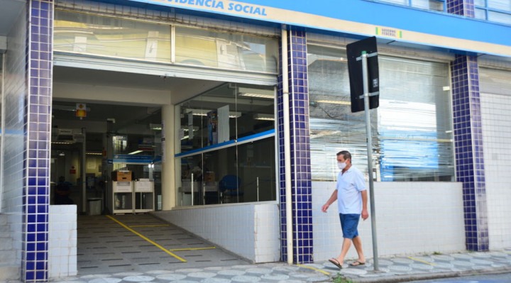 As agências do INSS só voltam a funcionar na segunda-feira (5). Crédito da foto: Vinícius Fonseca (17/9/2020)