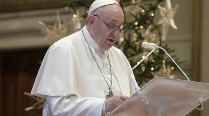 Papa Francisco durante missa no Vaticano