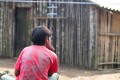 Os indígenas moram em casas de madeira revestidas com barro e compartilham todas as tarefas da aldeia. - FÁBIO ROGÉRIO (14/4/2021)