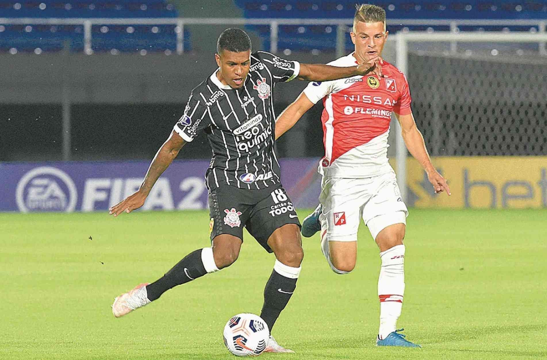 Pobre Léo Natel: Timão não conseguiu furar a defesa do lanterna do Campeonato Paraguaio