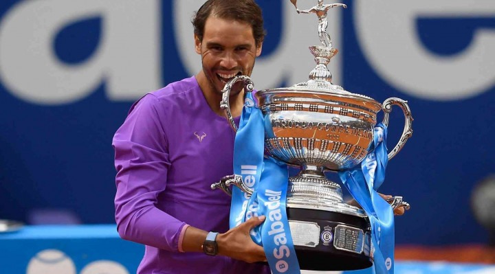 Rafael Nadal bateu Tsitsipas e conquistou o ATP 500 de Barcelona.