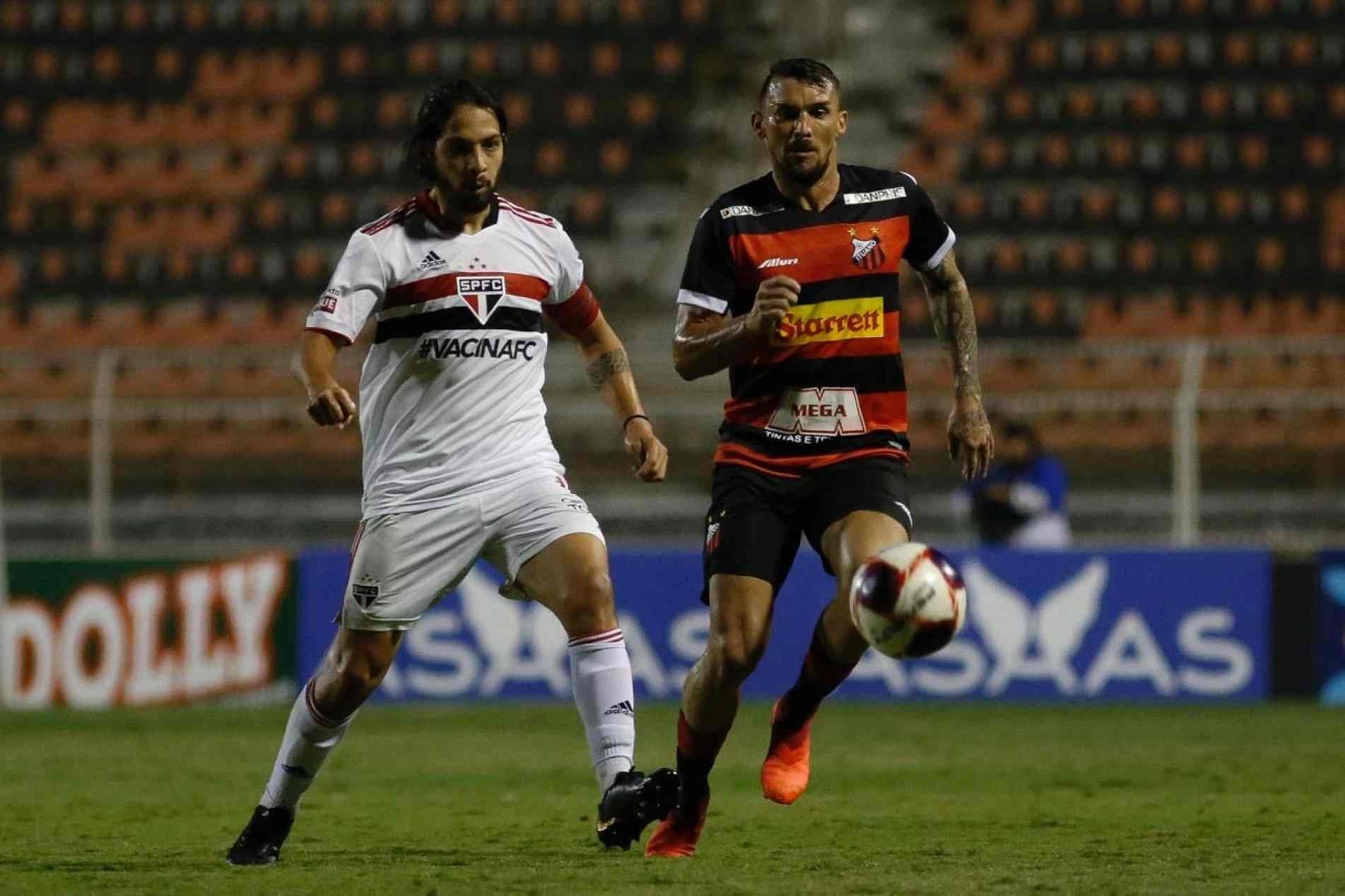 Ituano perdeu no ultimo jogo pro São Paulo por 3 a 0.