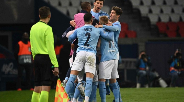 Jogadores do City comemoram gol durante a partida contra o PSG, na semifinal da Liga dos Campeões