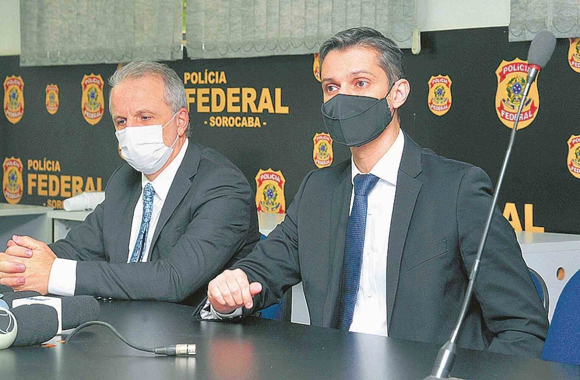 Delegados federais Rogério Giampaoli e João Luiz Moraes Rosa