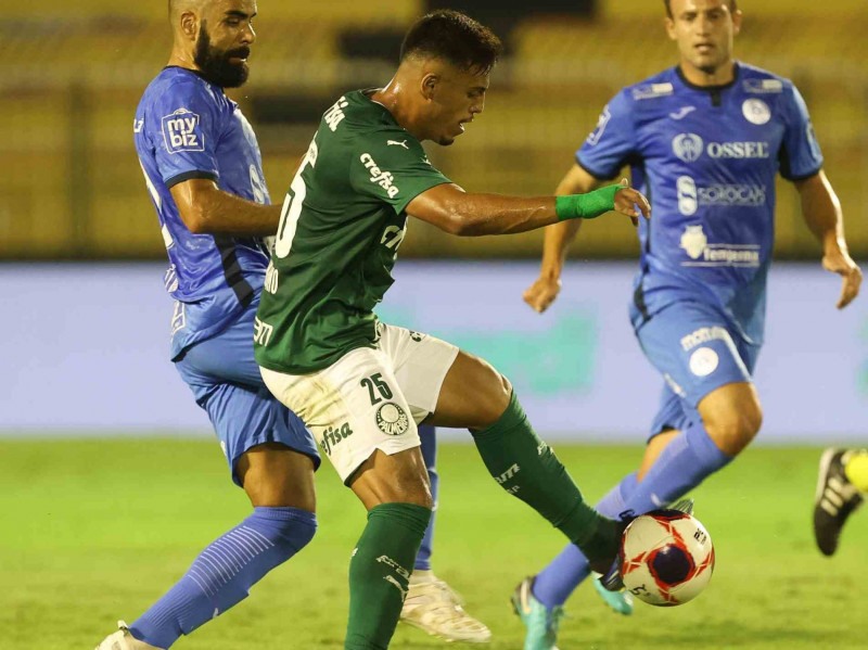 O jogo entre São Bento e Palmeiras foi um dos que aconteceu no estádio Raulino de Oliveira, em Volta Redonda