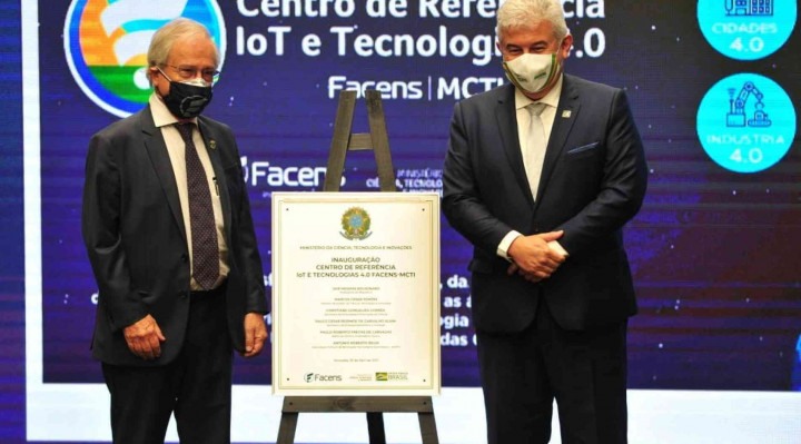 O ministro Marcos Pontes participou da inauguração do Centro de Referência IoT e Tecnologias 4.0 FACENS-MCTI 