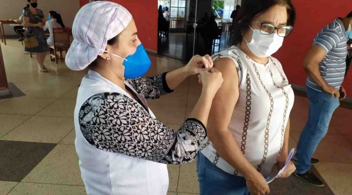Vacinação de profissionais da Educação em Sorocaba 