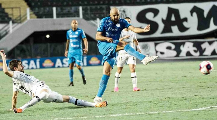 São Bento pouco ameaçou o Peixe; Daniel Costa acertou a trave.