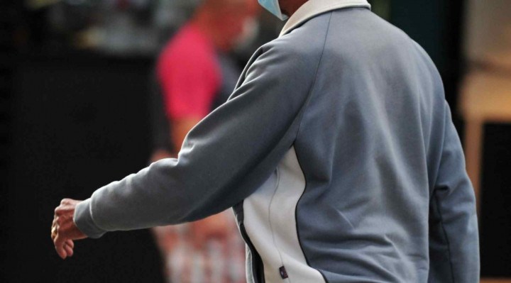  Os casacos j&aacute; podem ser tirados do fundo dos guarda-roupas na quinta-feira (31)