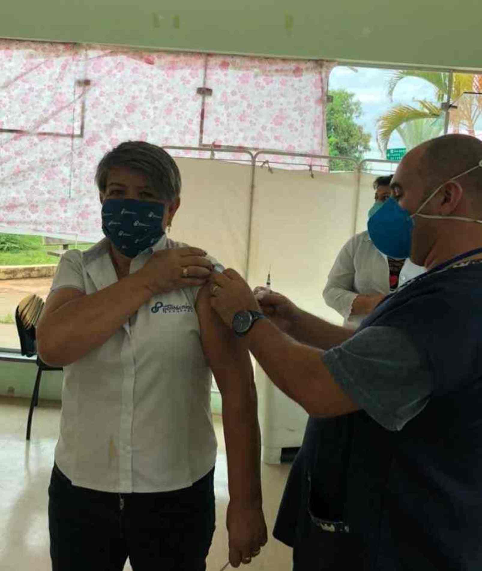 Ivonete Proença, secretária do Colégio Politécnico.