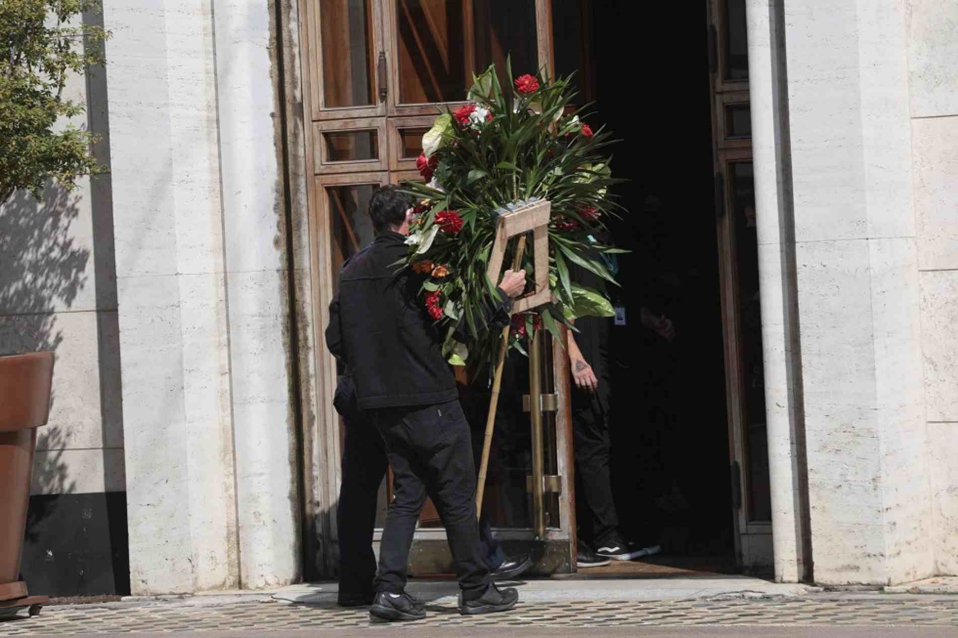 Movimentação na prefeitura de São Paulo, antes do velório do Prefeito Bruno Covas que faleceu na manha deste domingo, 16,  na cidade de São Paulo, SP.