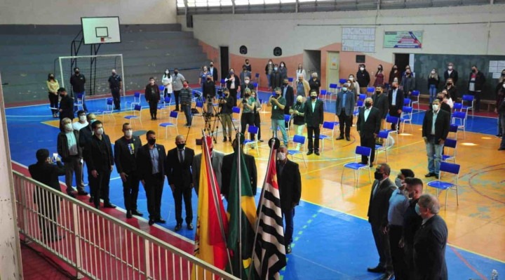 Cerimônia inaugura a 1ª escola cívico militar em Sorocaba
