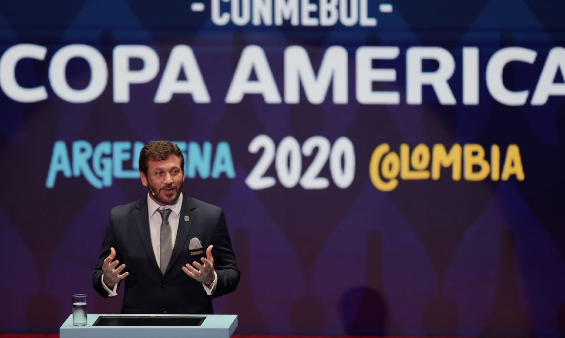 Conmebol anuncia que Colômbia não sediará mais a Copa América