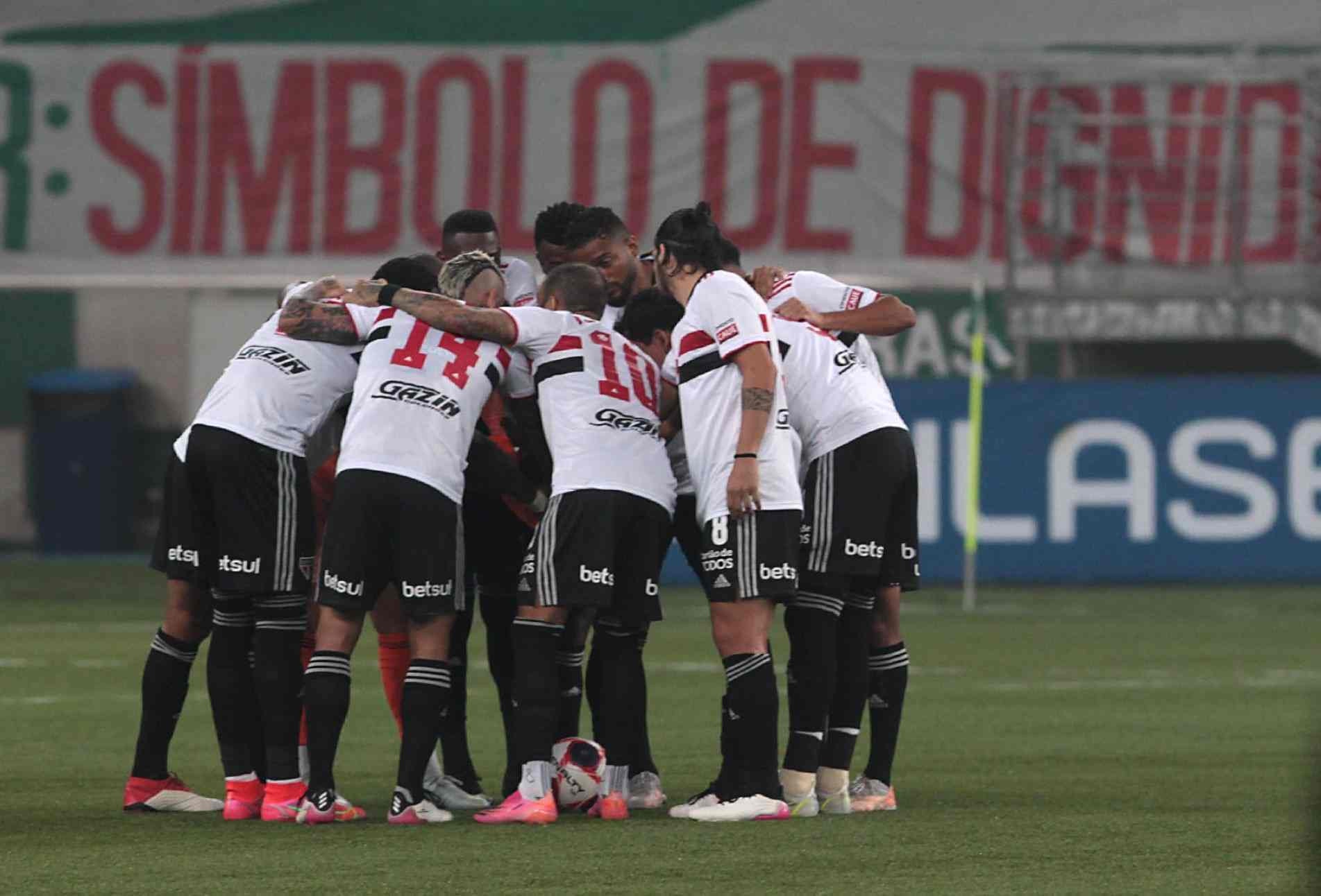 São Paulo venceu o Palmeiras por 2 a 0 no Morumbi e faturou o Paulistão