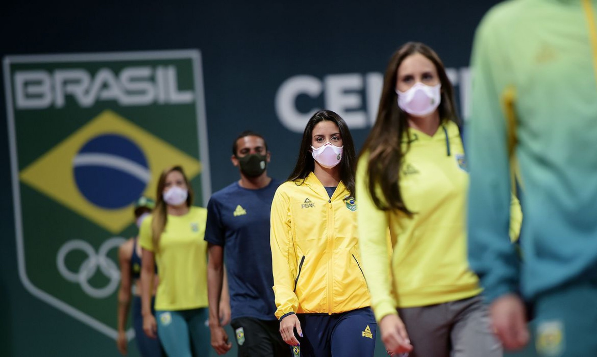 Olimpíada de Tóquio: COB apresenta uniformes oficiais do Time Brasil