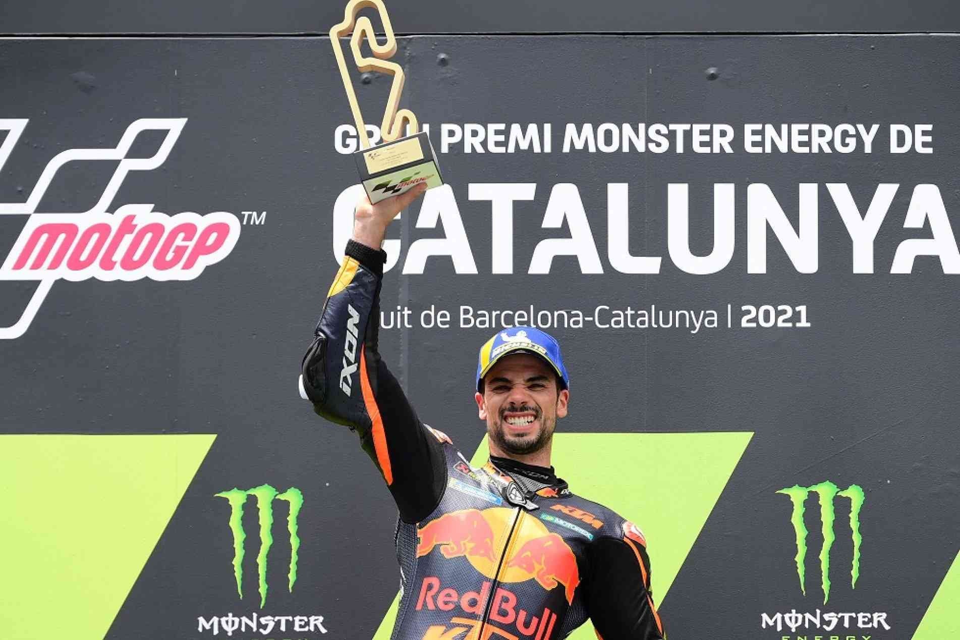 O português Miguel Oliveira (KTM RC 16) conquistou sua primeira vitória da temporada da MotoGP