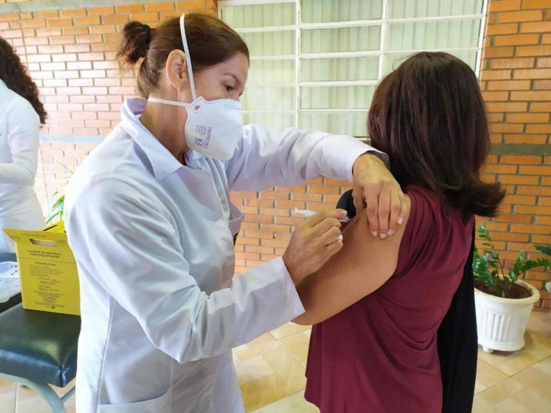 Sorocaba começará a imunizar pessoas sem comorbidades a partir desta sexta-feira (18)
