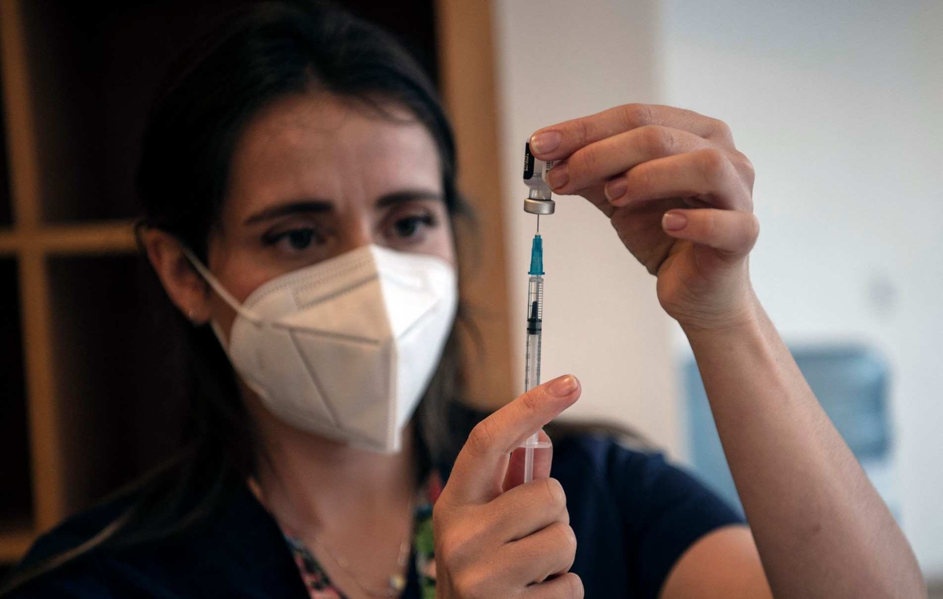  O objetivo do Butantan é combinar os componentes das vacinas da gripe e da Covid-19, para criar uma única