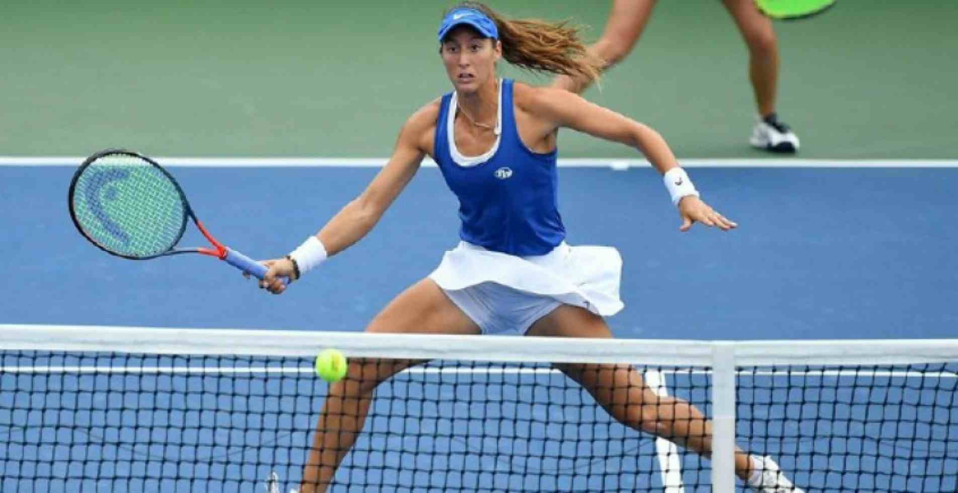 Luisa Stefani sofre lesão e abandona semi do US Open em cadeira de rodas