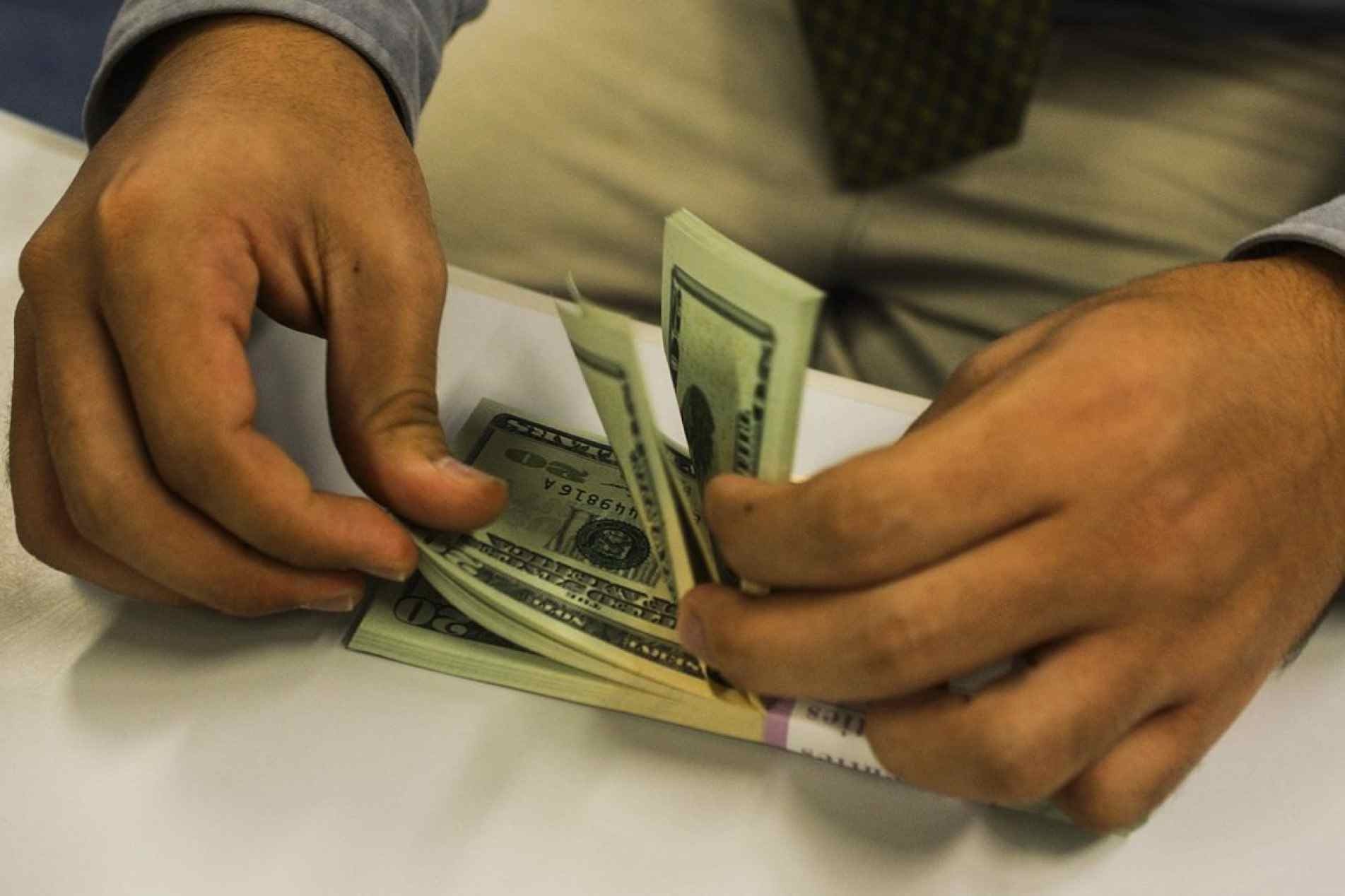 Previsão para câmbio em 2022 fica em R$ 5,50