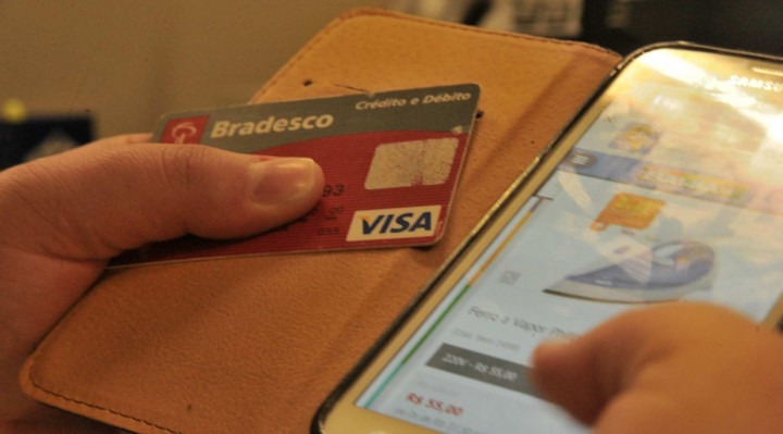 Pesquisa indicou hábitos de quem compra pela internet.