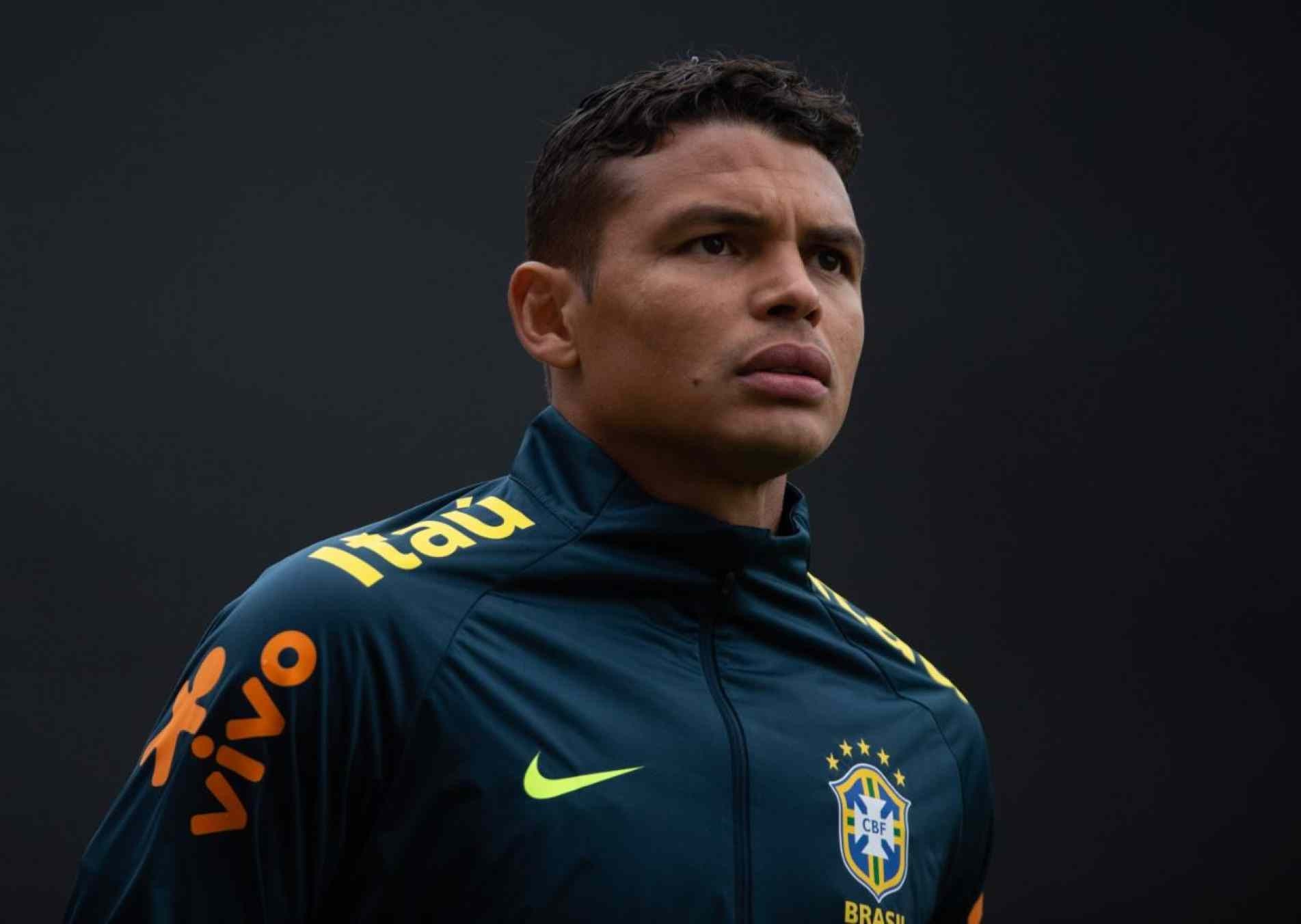 Zagueiro Thiago Silva.