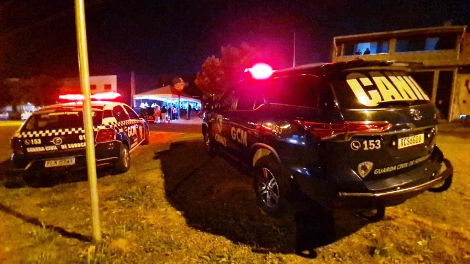 GCM impede realização de festa clandestina em uma chácara no bairro Jacutinga, na Zona Norte de Sorocaba.