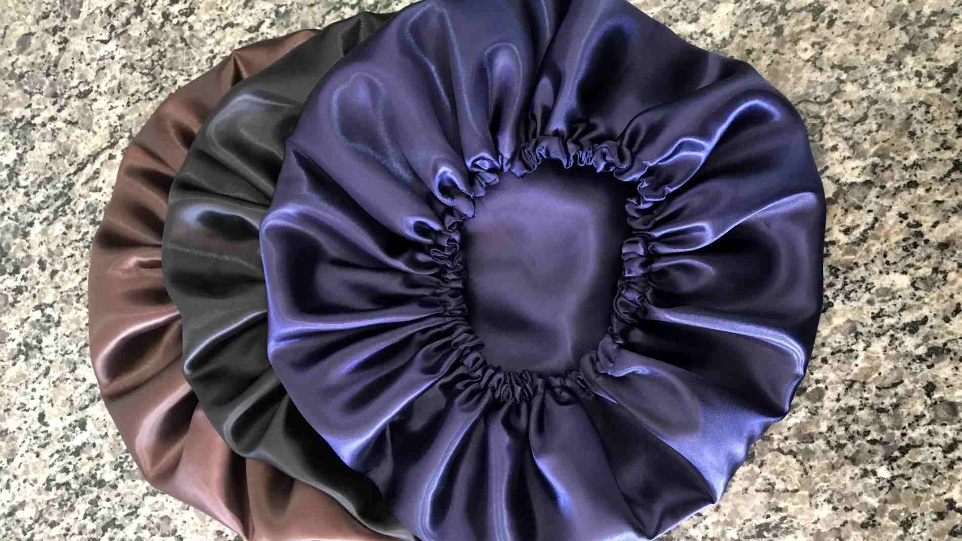 Por que todo mundo está usando touca de cetim?