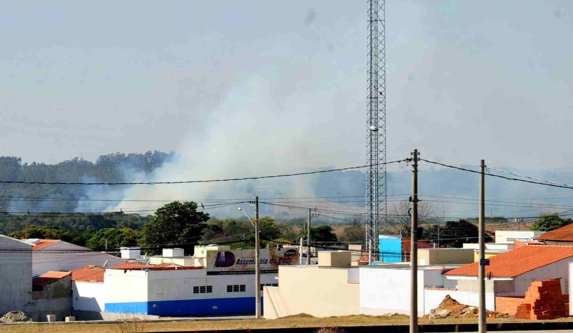 Queimadas pioram a umidade relativa do ar e adoecem as pessoas.