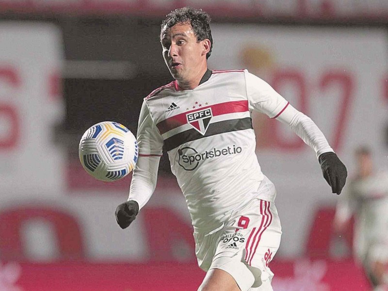 Pablo marcou o segundo gol do São Paulo, aos 33 minutos da etapa final