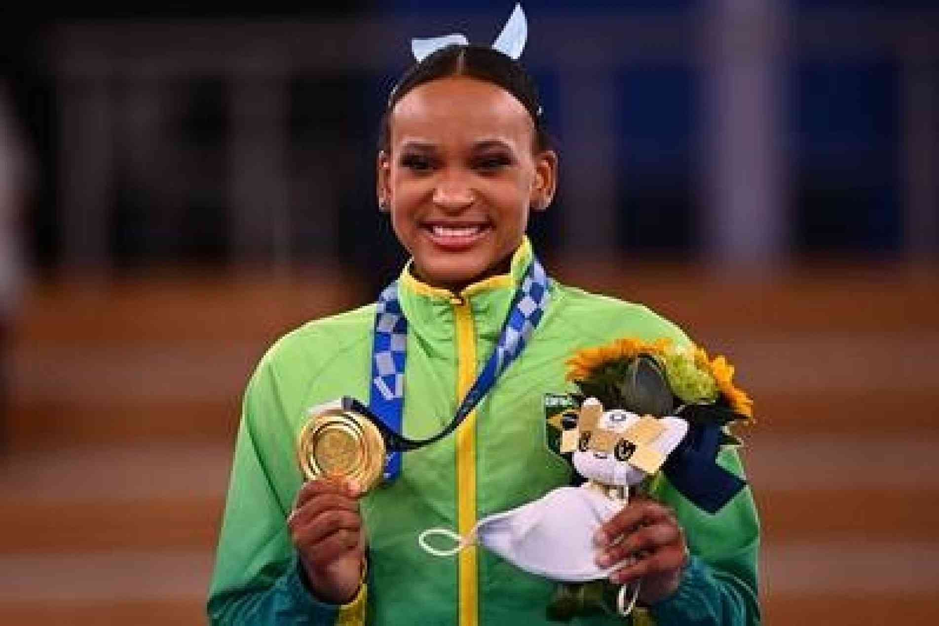 A brasileira Rebeca Andrade conquistou a medalha de ouro no salto da ginástica artística dos Jogos Olímpicos de Tóquio-2020 neste domingo.