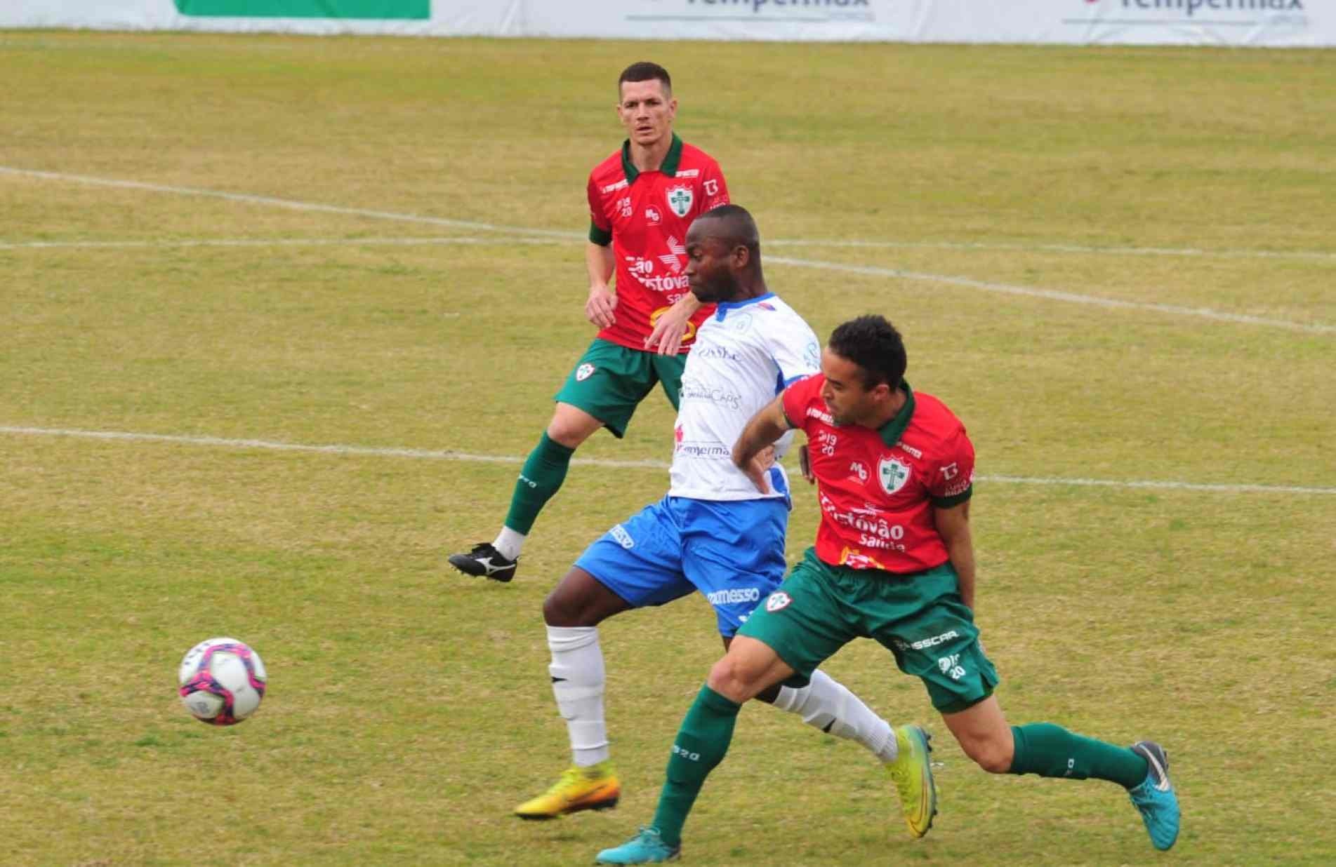 Virada da Portuguesa ocorreu no segundo tempo