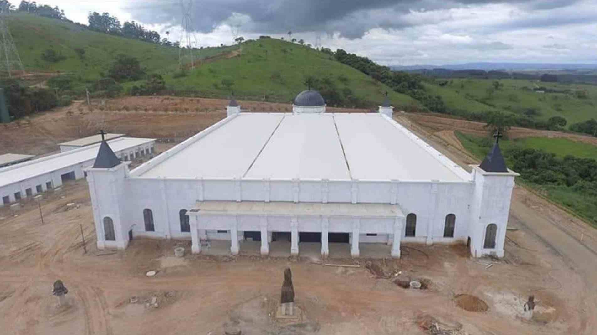 Complexo de 180 mil m² terá capacidade para sete mil pessoas; inauguração será em maio de 2022.