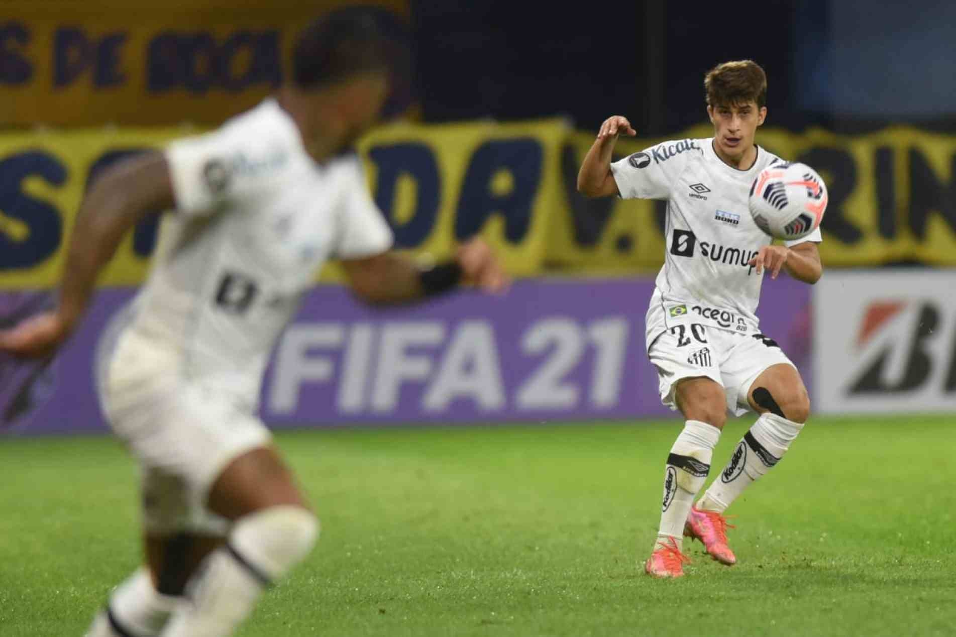 Gabriel Pirani segue entre os titulares.