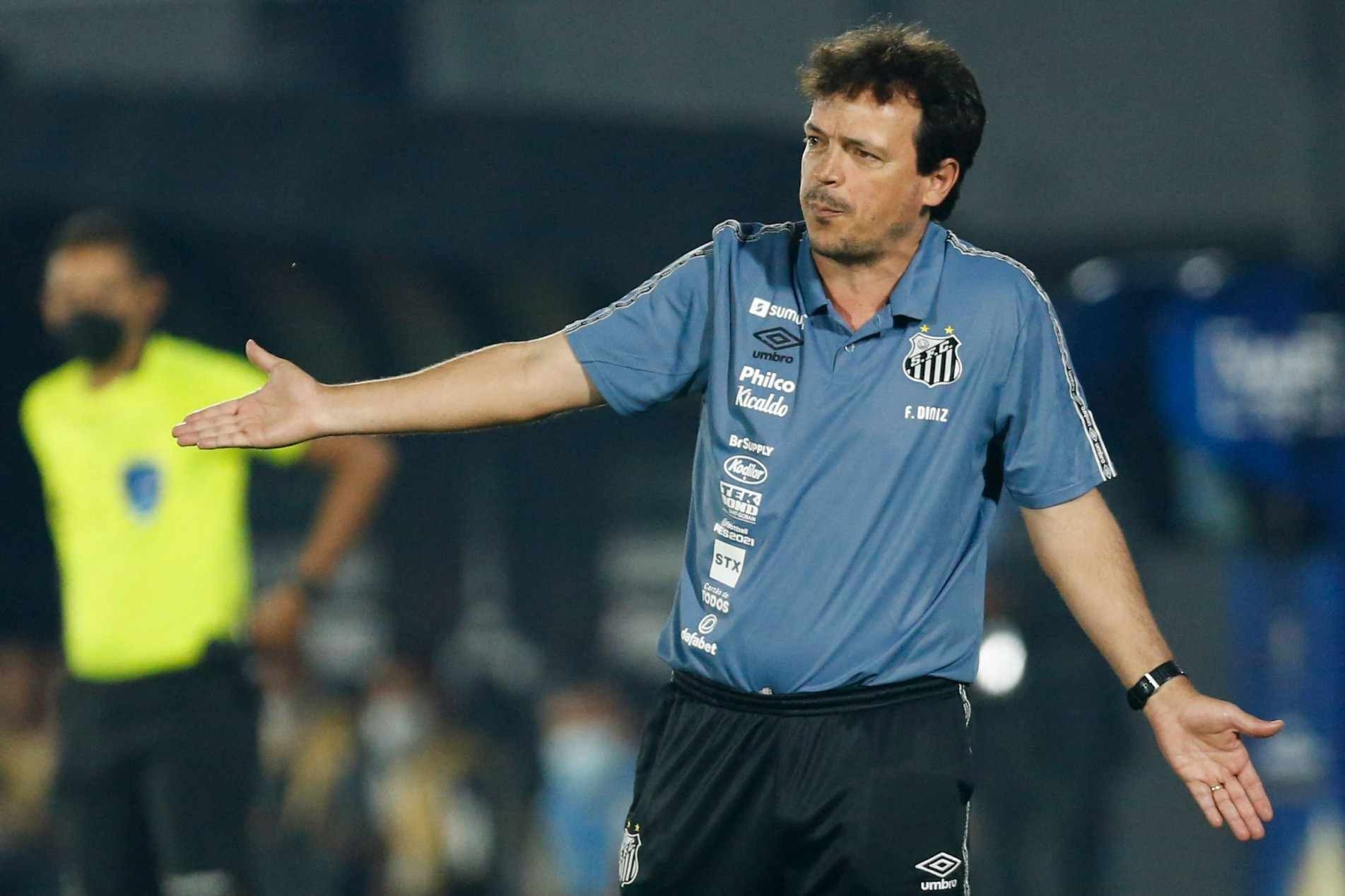 Técnico viu o Santos fazer jogo ruim com o Libertad.