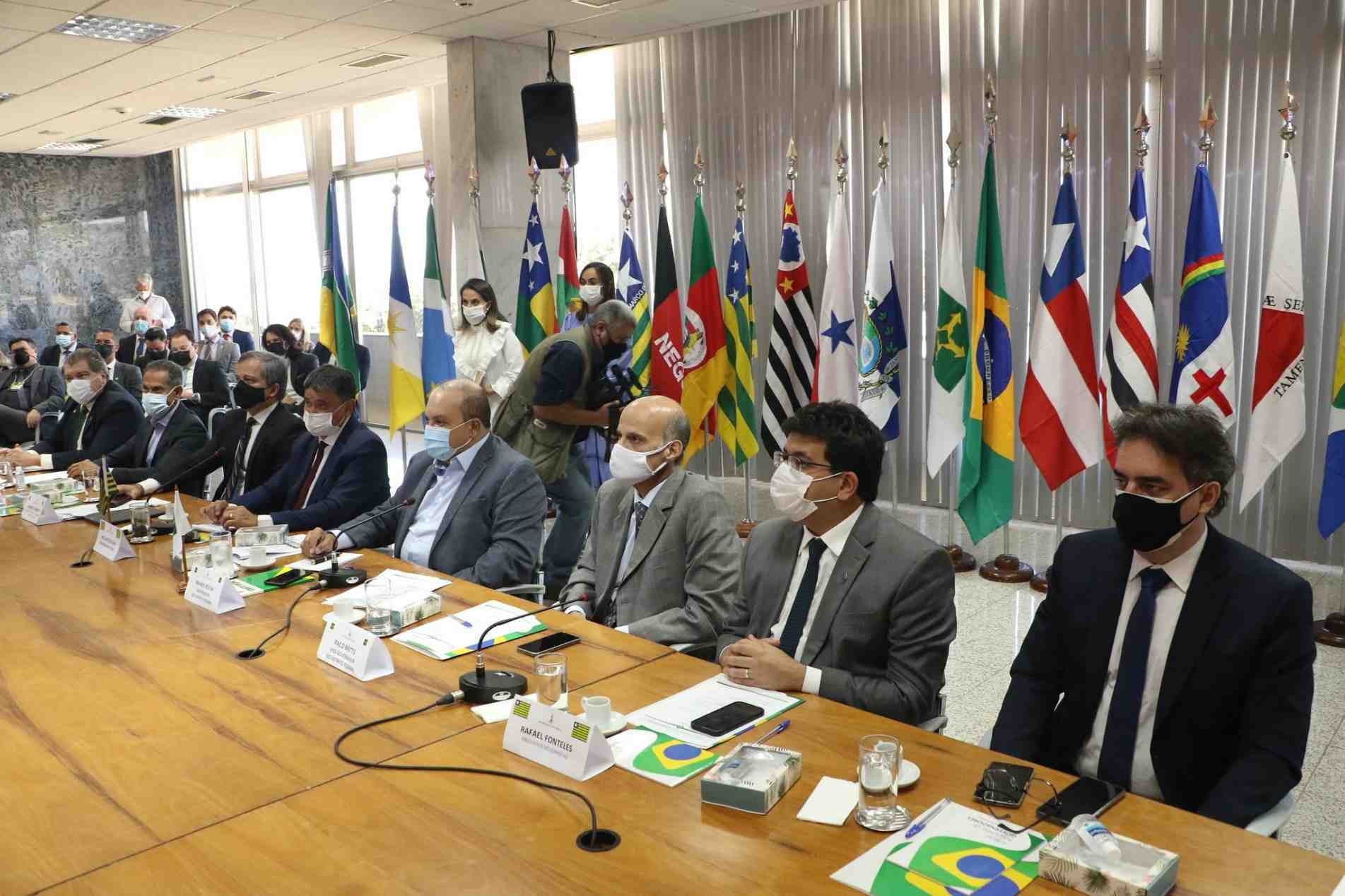 Em caráter presencial e virtual, a reunião ocorreu em Brasília.