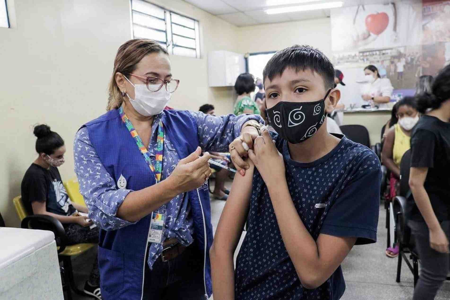 Os adolescentes com comorbidades ou deficiência devem apresentar relatório médico.