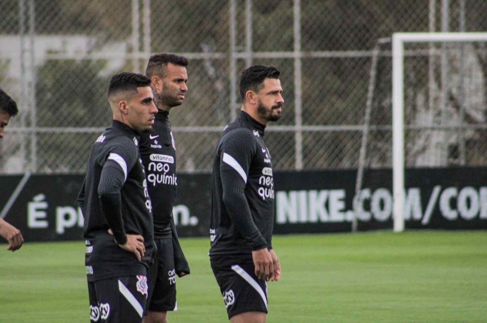 Preparação do time do Corinthians para o duelo contra o Grêmio.
