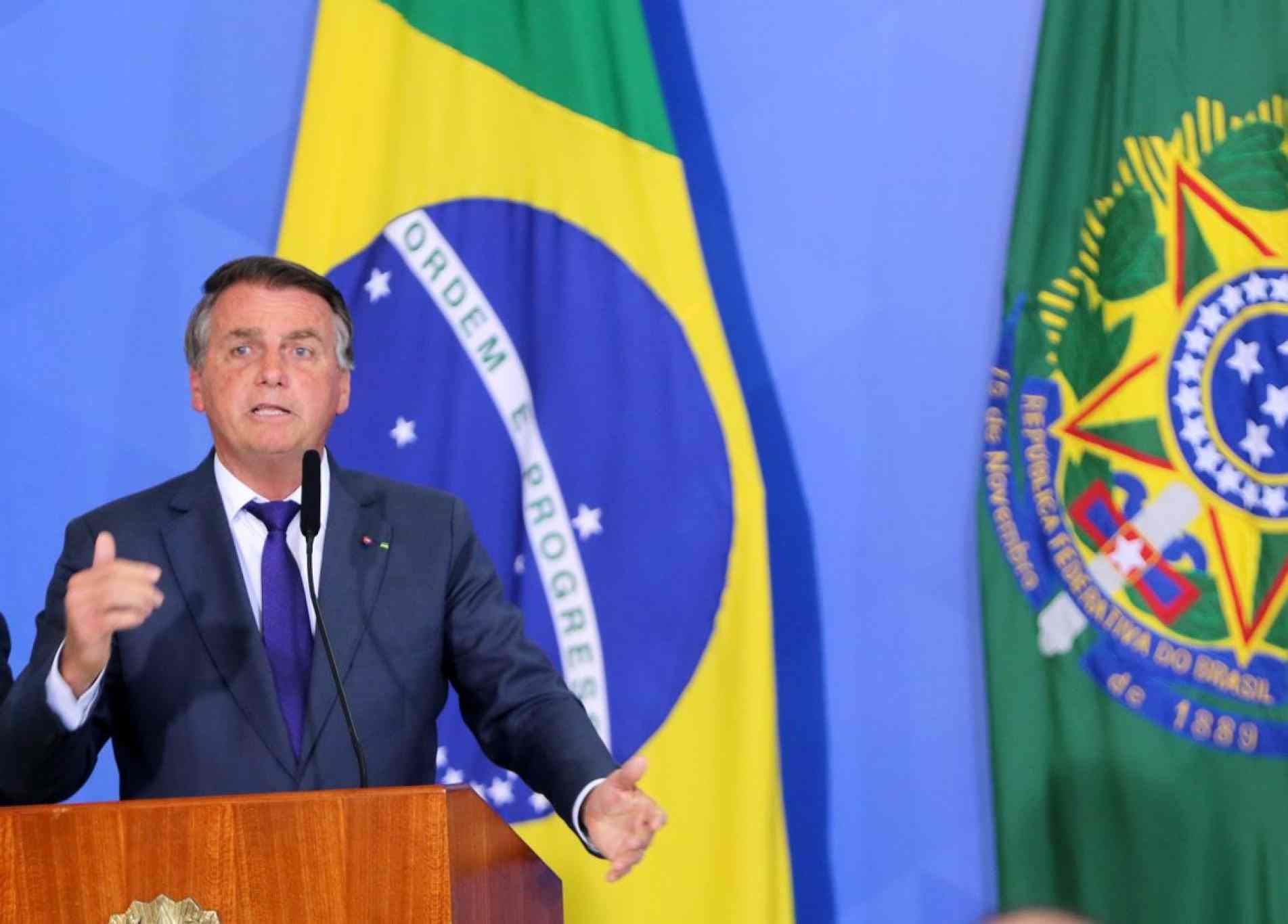 Presidente Bolsonaro sanciona lei da inelegibilidade