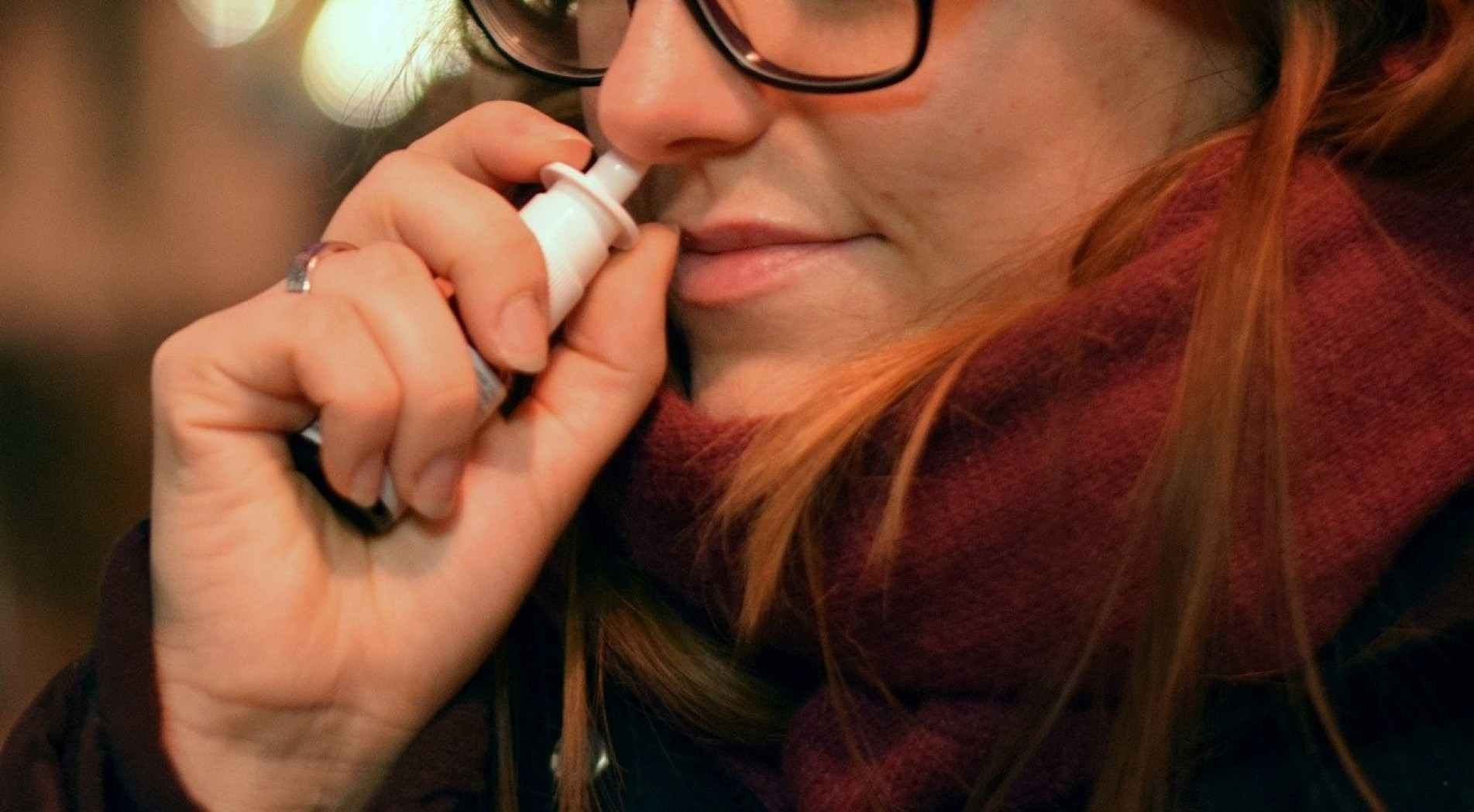 A vacina em forma de spray nasal contra a Covid-19q que está sendo desenvolvida no Brasil deve estar disponível até o fim de 2022