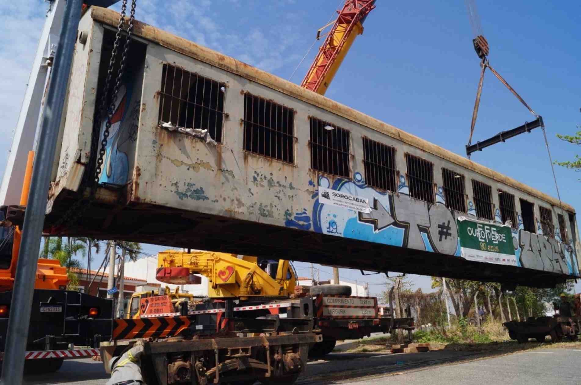 Projeto transporta outros três carros do antigo Trem Ouro Verde para Sorocaba.