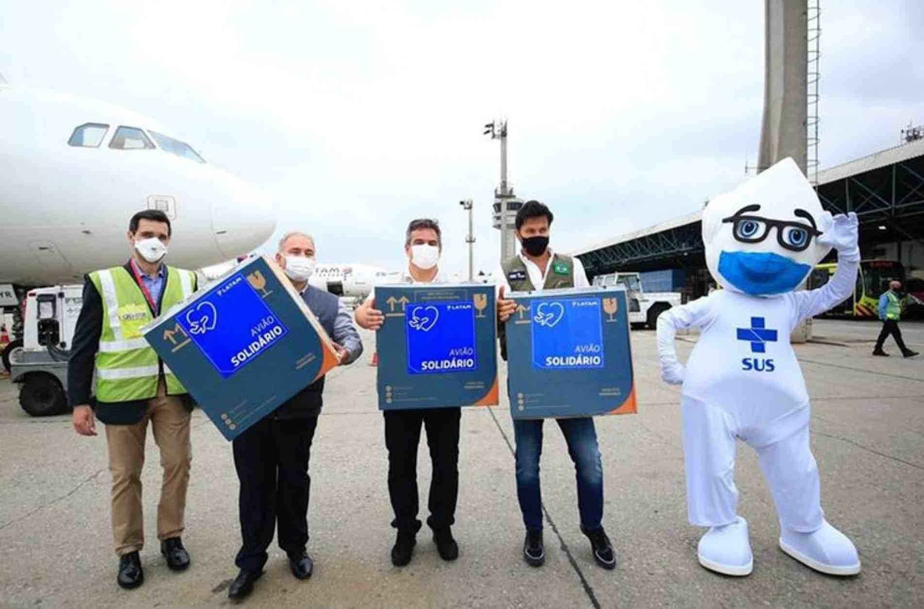 Em Guarulhos, o ministro acompanhou o envio de doses aos Estados.
