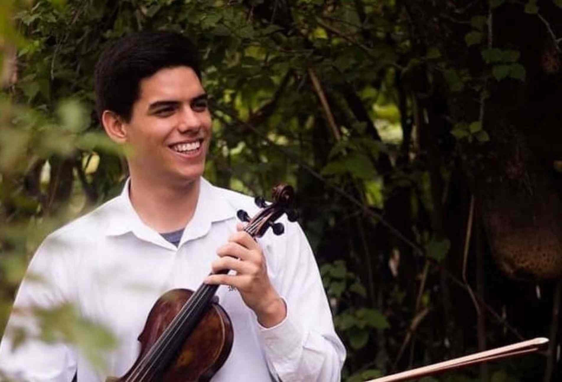 Lucas Andrade começou a estudar violino aos 9 anos.