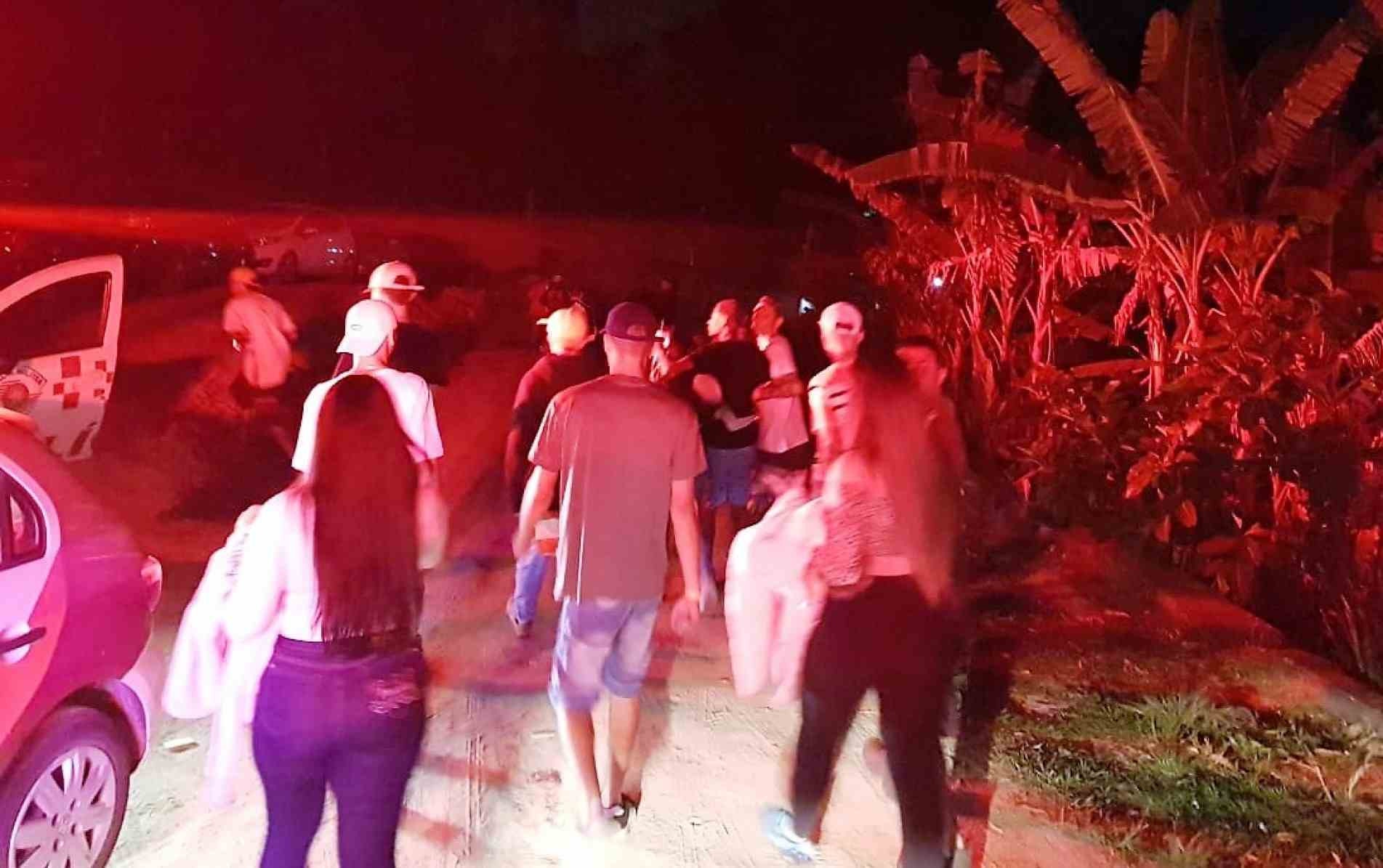 A GCM e a PM permaneceram na chácara até que todos os participantes do evento deixassem o local