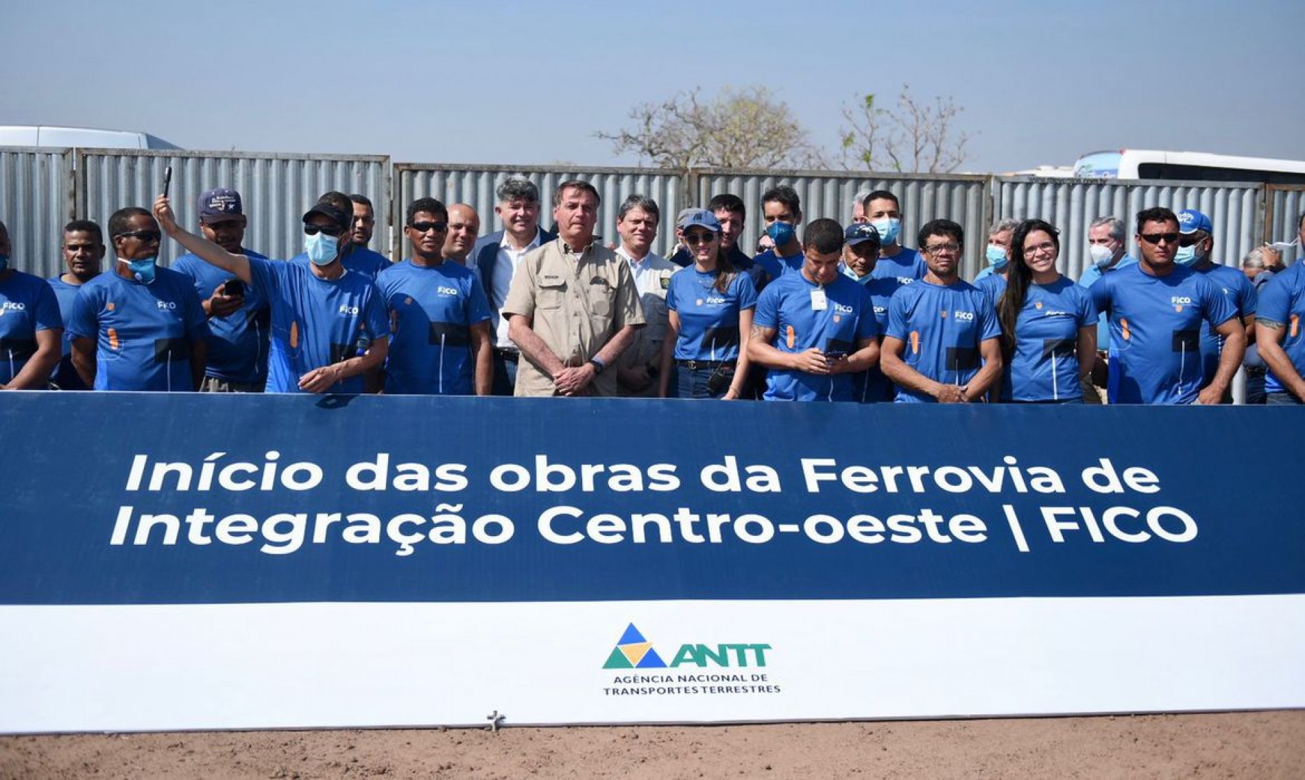 Governo lança obra da Ferrovia de Integração do Centro-Oeste