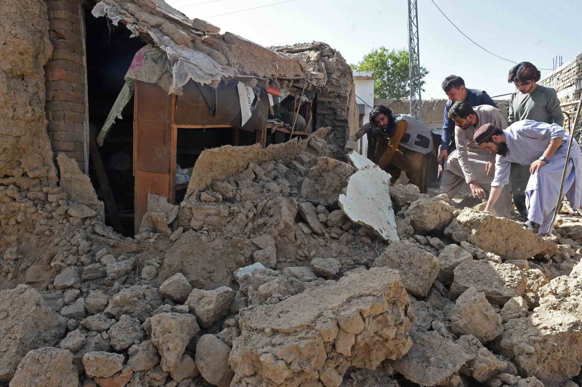 Terremoto de magnitude 5,7 atingiu o sul do Paquistão nas primeiras horas desta quinta-feira (7)
