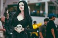 Exemplo de fantasia de Mortícia Addams - Reprodução/Pinterest