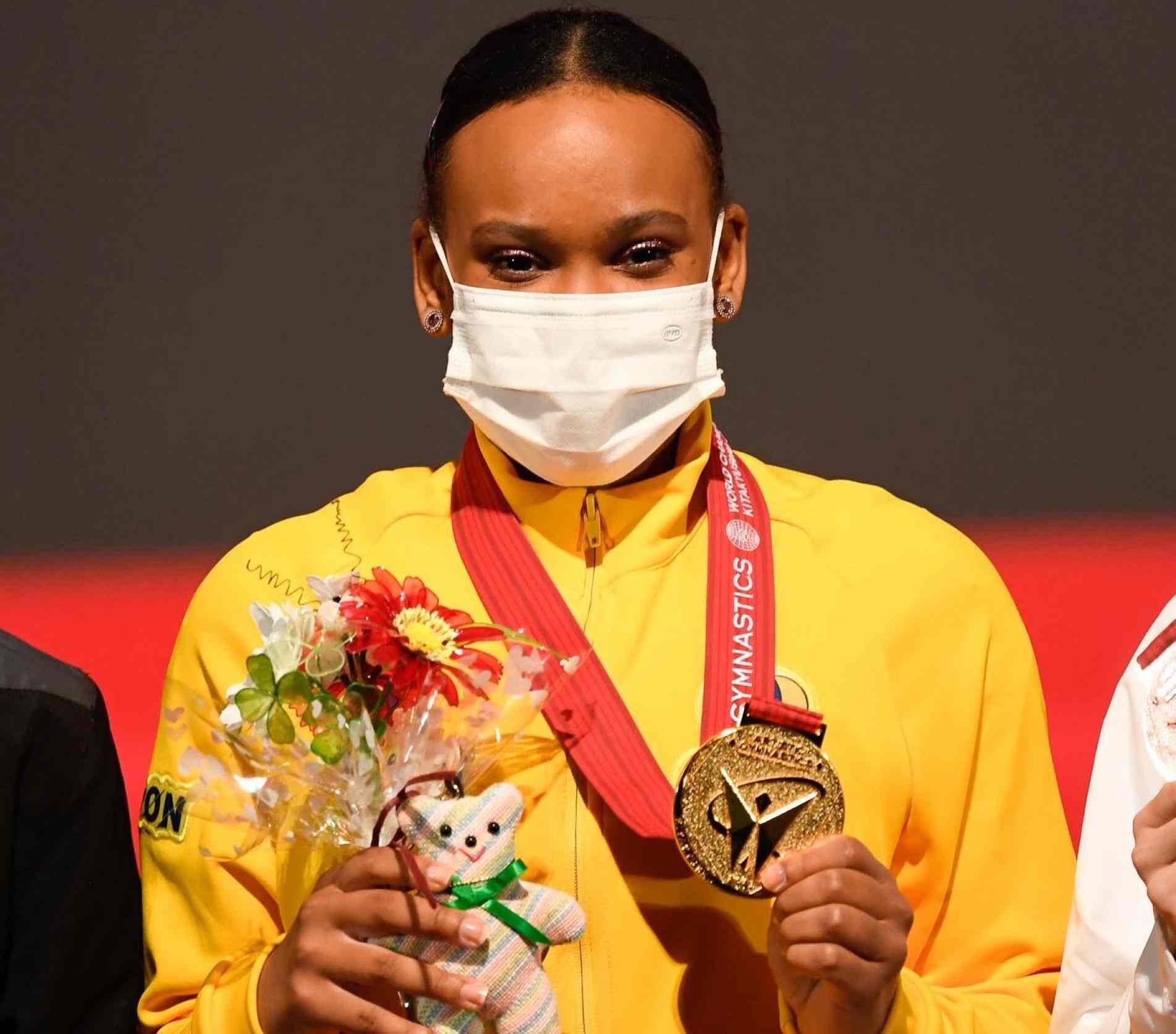 Após medalhas em Tóquio, Rebeca Andrade fez mais história no Mundial