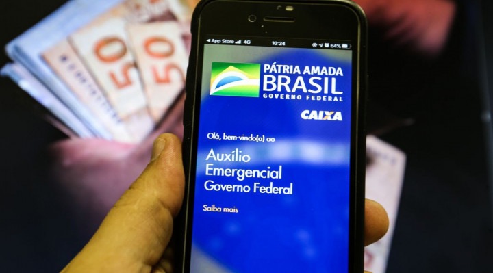 Beneficiários do auxílio emergencial nascidos em junho já podem sacar e transferir o dinheiro para uma conta-corrente