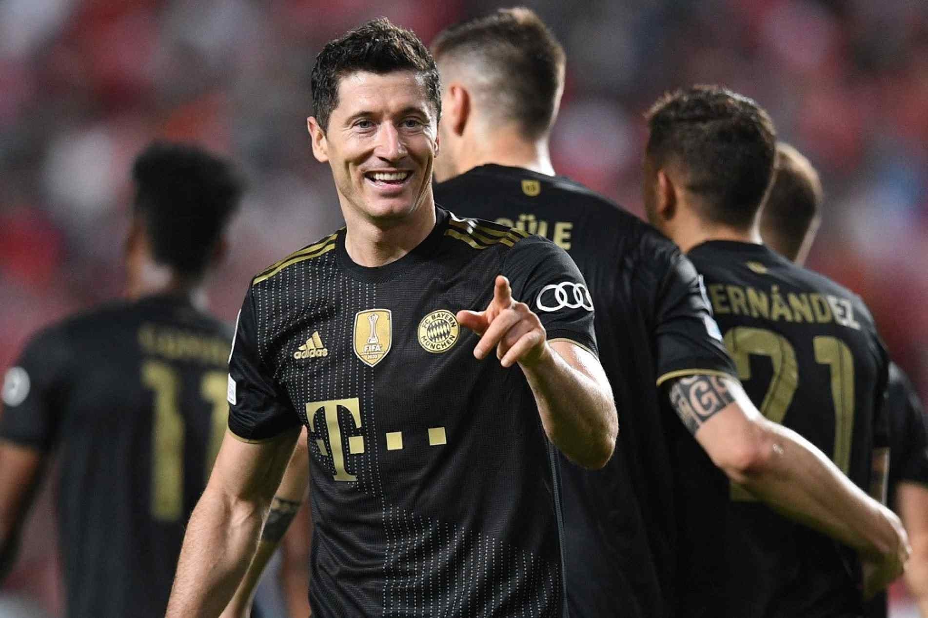 O Bayern, de Lewandowski, que vem atropelando todo mundo, joga com o Benfica de Jorge Jesus